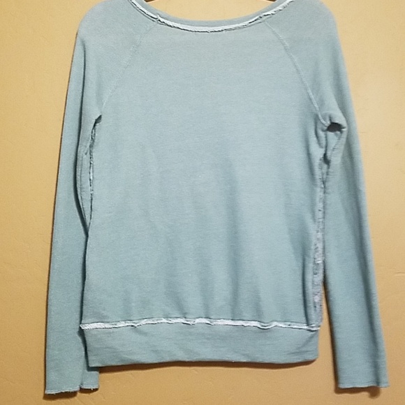 Love Fire sweatshirt with sequence and lace layer. - Picture 5 of 5